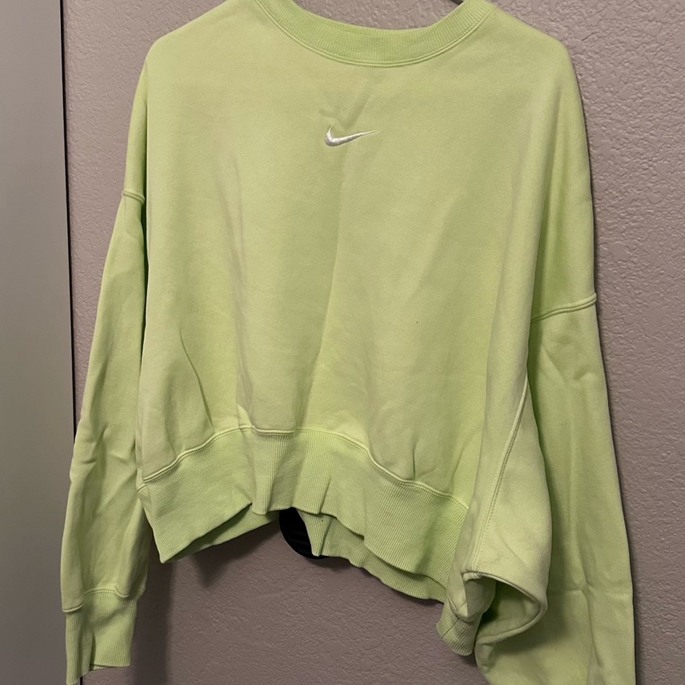 Nike Women's Light Green Cropped Sweatshirt